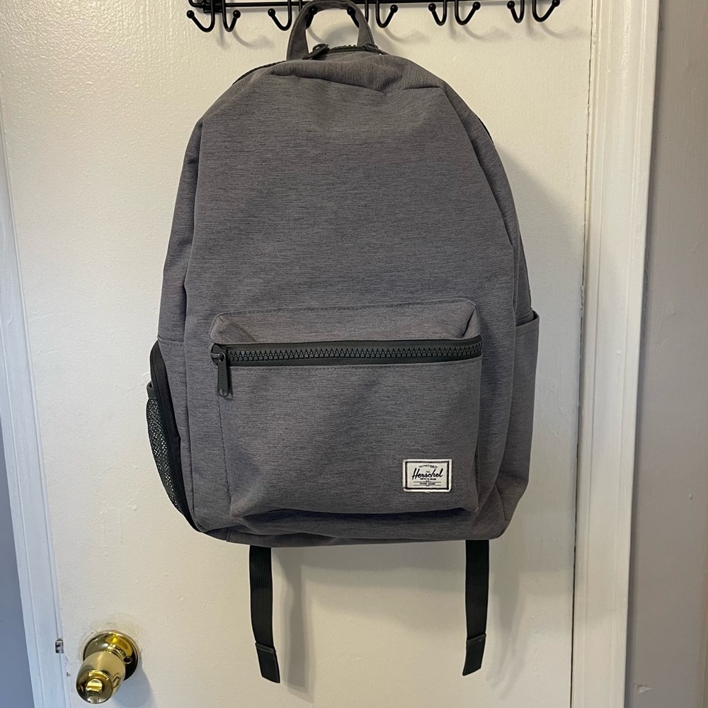 Herschel Settlement Backpack diaper bag. Grey. 24L. With changing pad.
